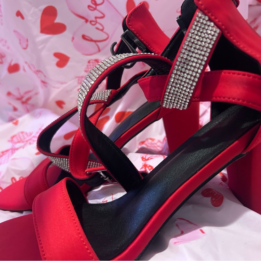 Source Unknown Red Heels with Rhinestone Straps N… - image 2